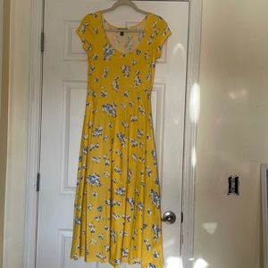 This dress is so cute and classy!It has only been worn once!